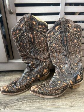Vintage Corral Brown and black Corral boots